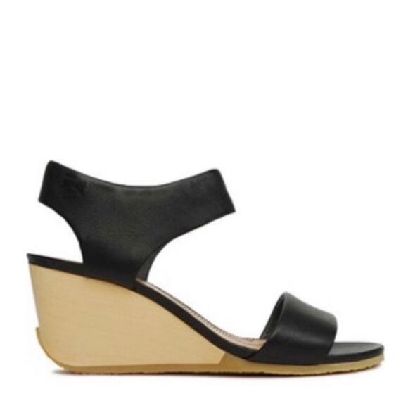 CAMPER Laura Wedge Sandal in Black Leather - Picture 1 of 11